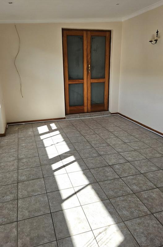 3 Bedroom Property for Sale in Sonstraal Heights Western Cape